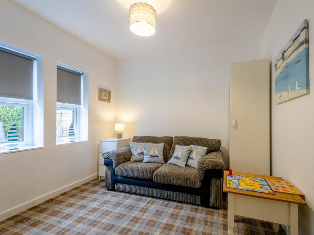 Cosy 3 Bedroom Home In Centre Of Brodick Exterior foto